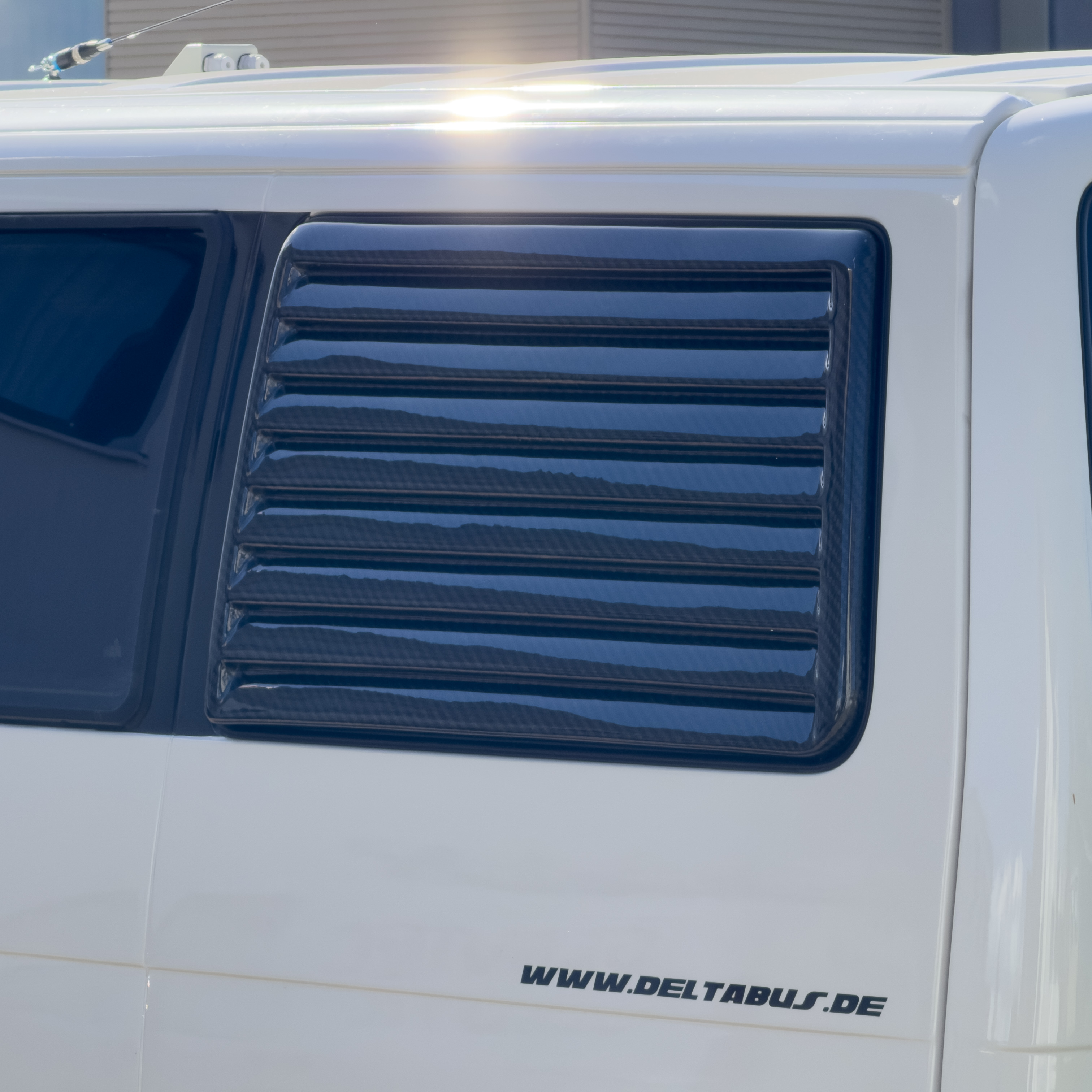 Formblenden für hinteres Seitenfenster passend für VW T4