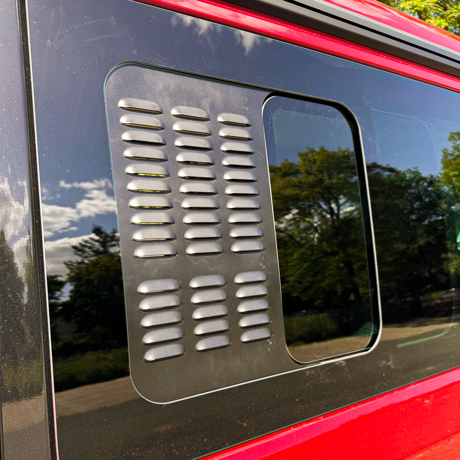 Lüftungsgitter VW T6.1 für das Schiebefenster