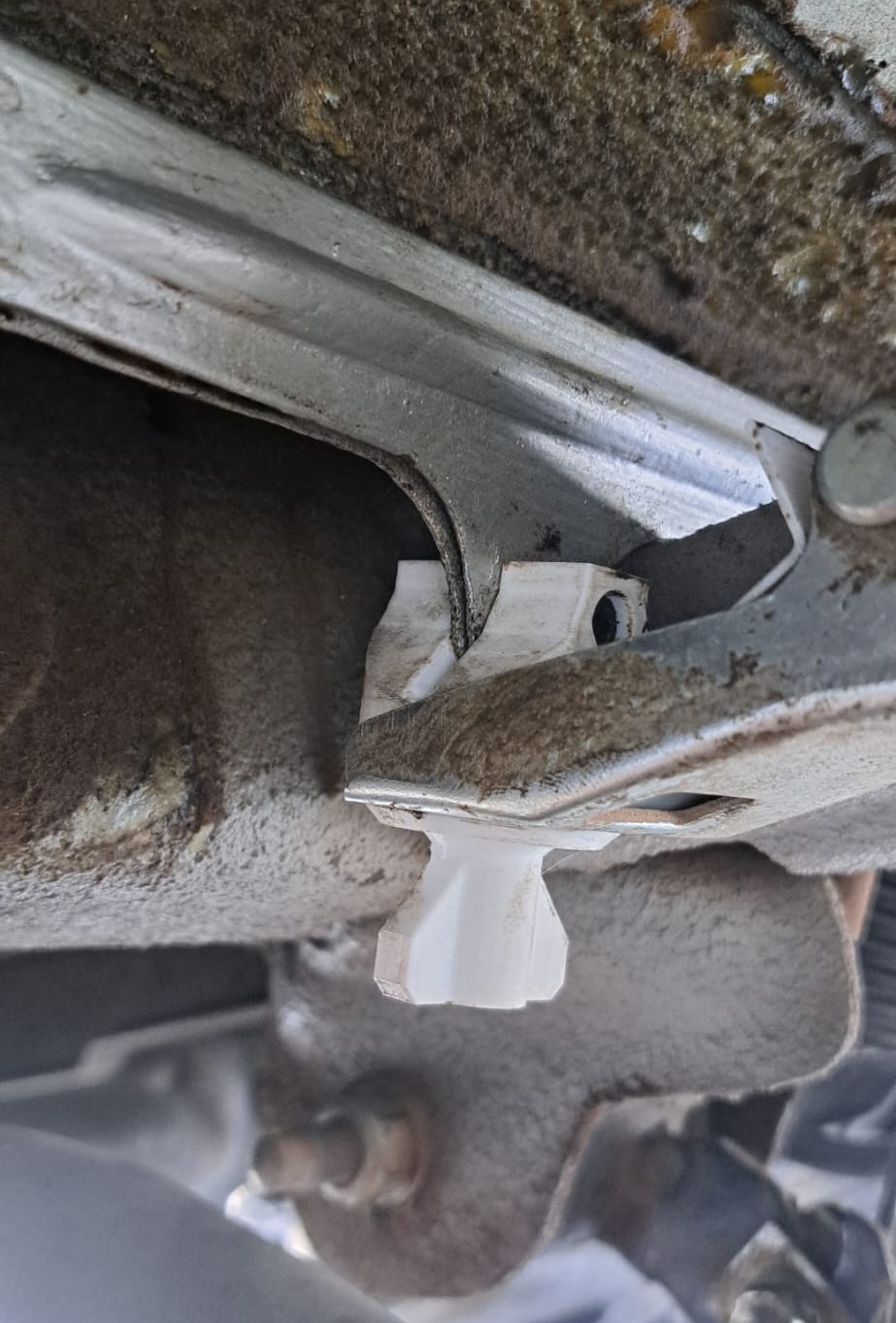 Reparatur-Set für Waagebalken – passend für VW T4 | Polycarbonat, Messing & Edelstahl (Nachbau) Reparatur-Set Waagebalken – passend für VW T4