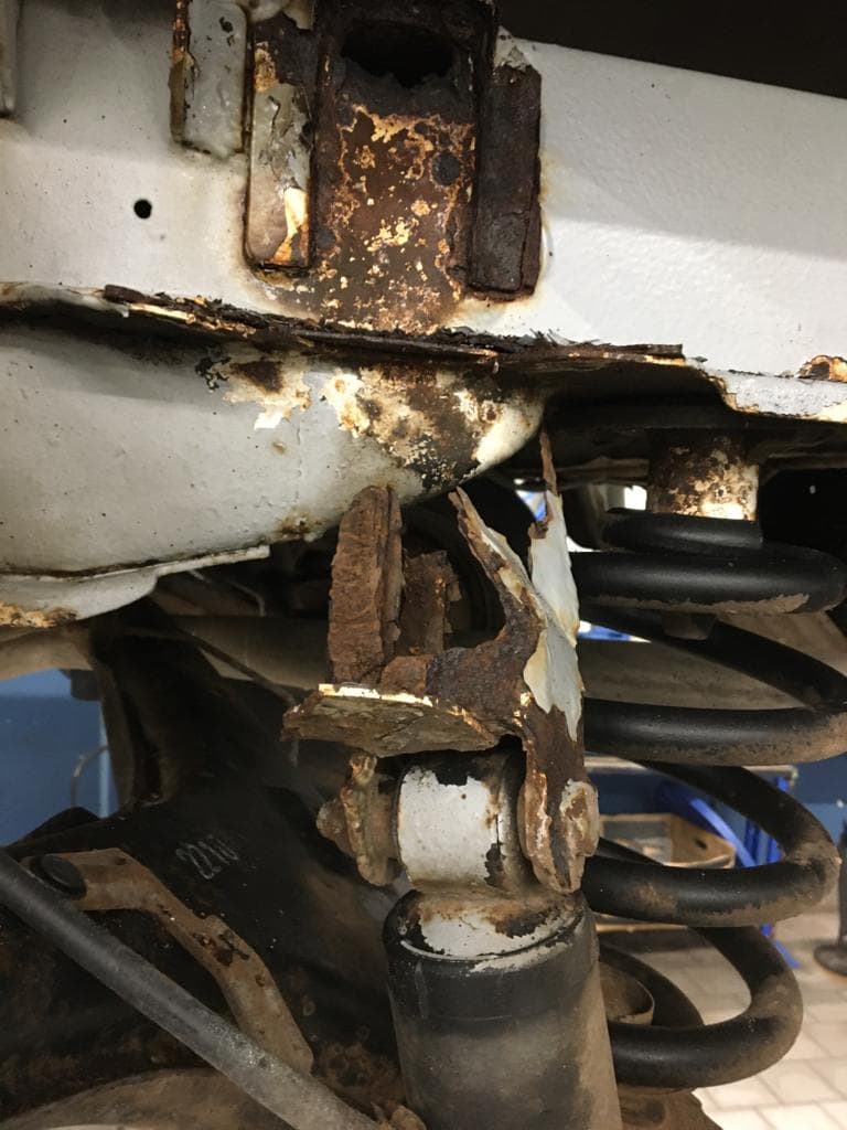 VW T4 Stoßdämpferaufnahme Doka, Pritsche Nachbau VW T4 Stoßdämpferaufnahme Doka, Pritsche Nachbau