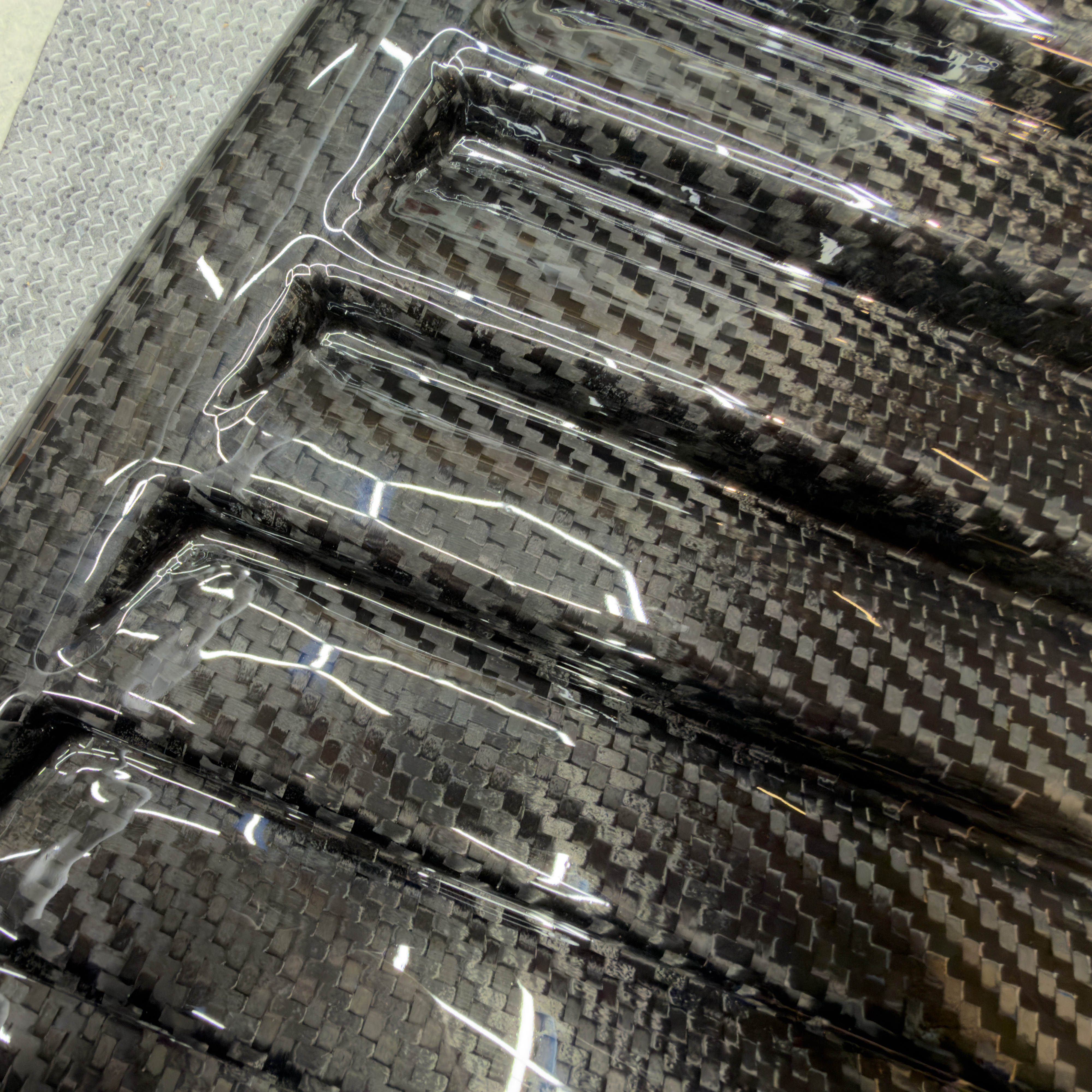 Formblende aus Sichtcarbon passend furVW T4